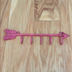 Brand new, never been used, arrow small hooks